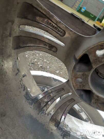 Bridgestone Blizzak For Taxi TM-02LS 235/50 R18