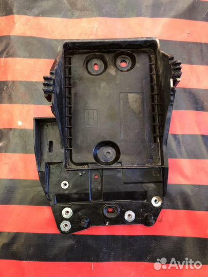 Площадка аккумулятора Мазда 6 GJ