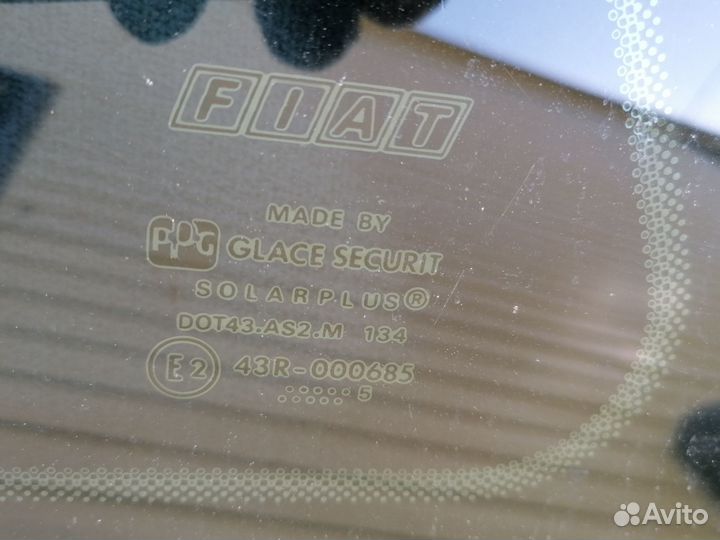 Стекло кузовное бок Fiat Punto I (176) 1993-99