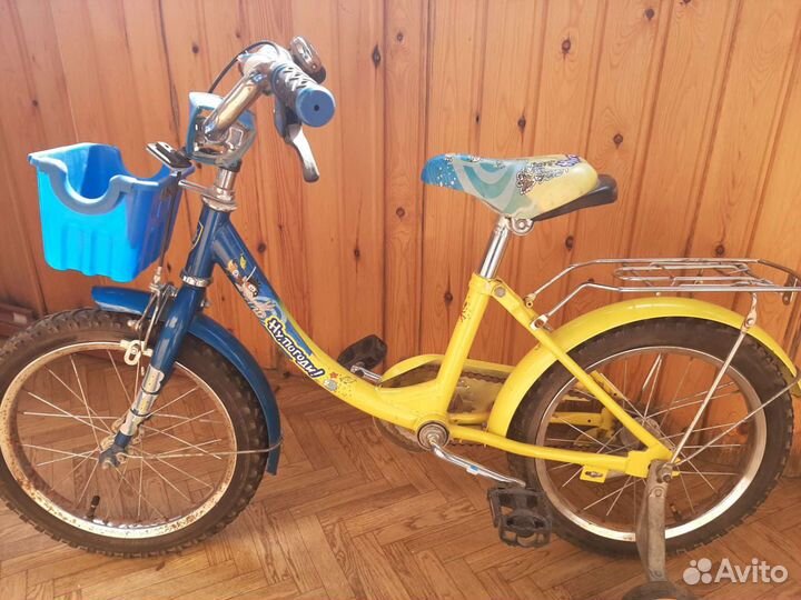 Продам детский велосипед 4 колеса R16