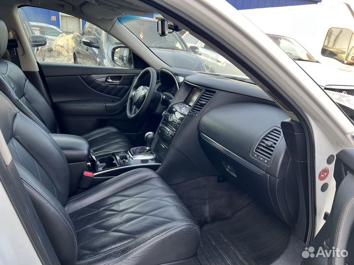 Infiniti FX35 3.5 AT, 2008, 250 000 км