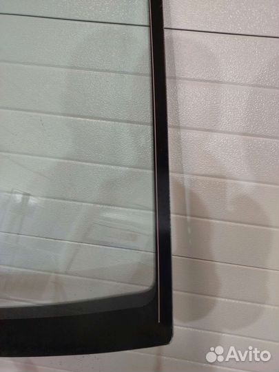 Лобовое стекло на Volkswagen T5 Multivan