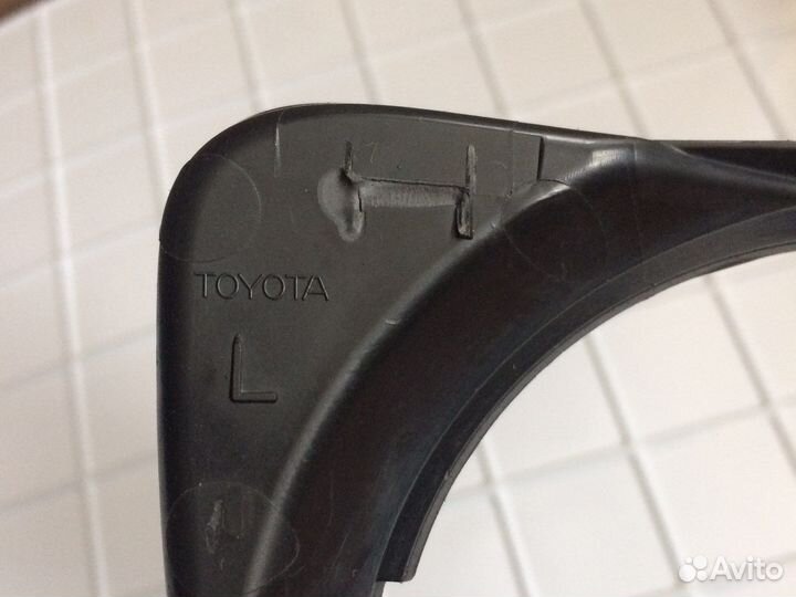 Рамка птф передняя левая Toyota Camry V40