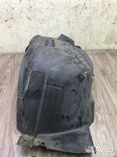 Подкрылок передний левый Bmw 1 Series хетчбэк-5ти