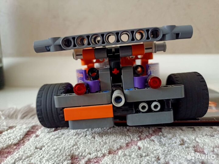 Lego Technic 42048 машина