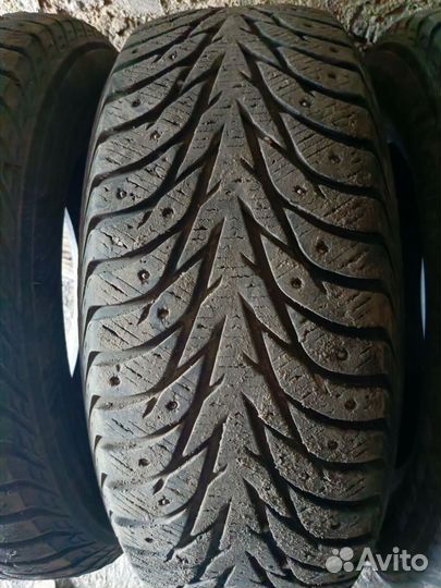 Yokohama Ice Guard IG35 215/60 R16