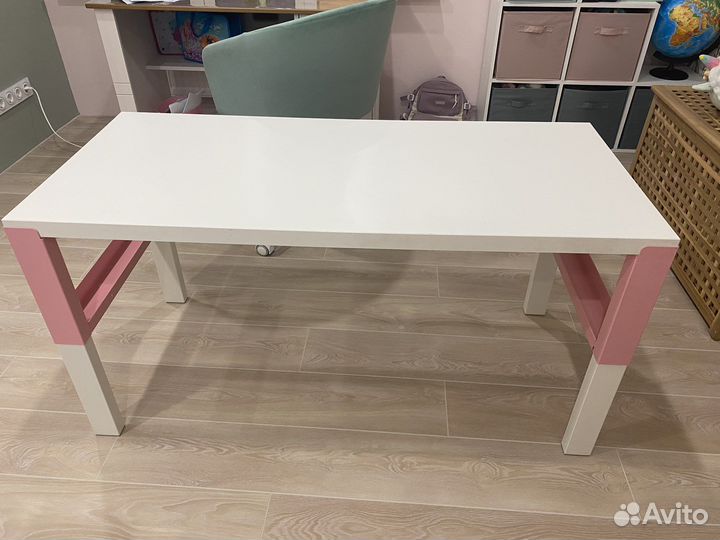 Письменный стол для школьника IKEA