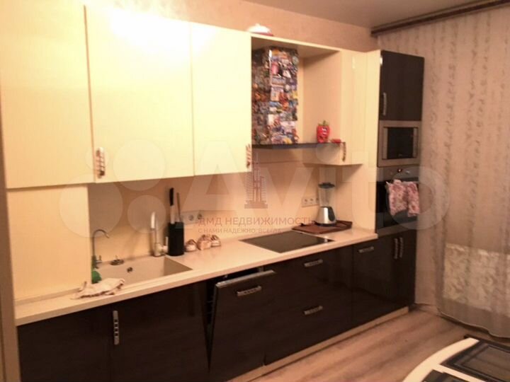 3-к. квартира, 84 м², 1/10 эт.