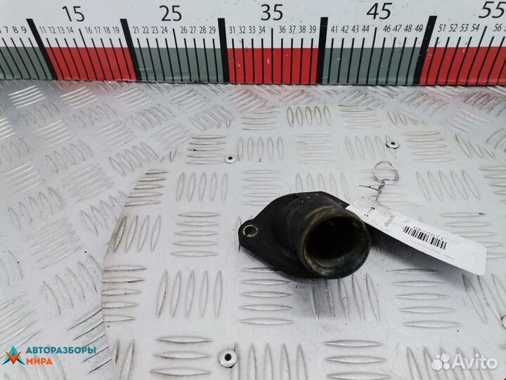 Корпус термостата Audi A4 B5 1998 048121121B