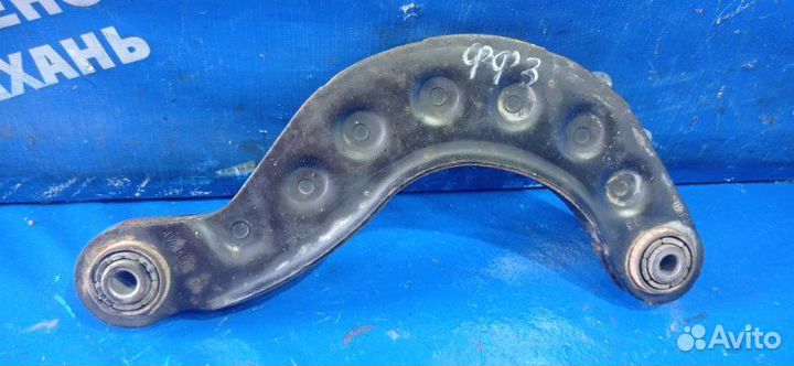 Рычаг подвески верхний Ford Focus 3 седан iqdb