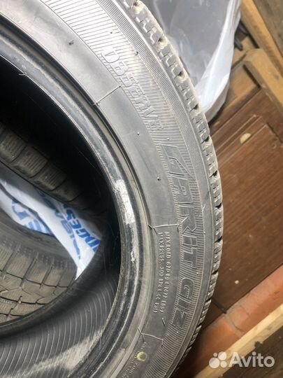 Toyo Observe Garit GIZ 225/50 R17 94Q