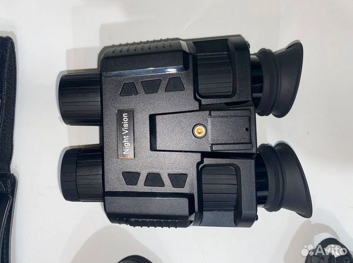 Прибор ночного видения /пнв /С креплением