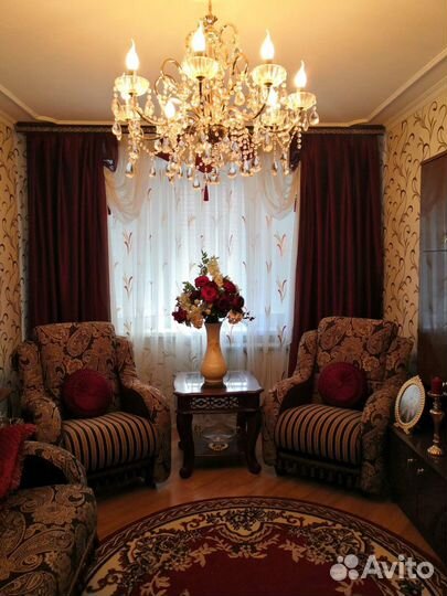 Комплект люстра и бра