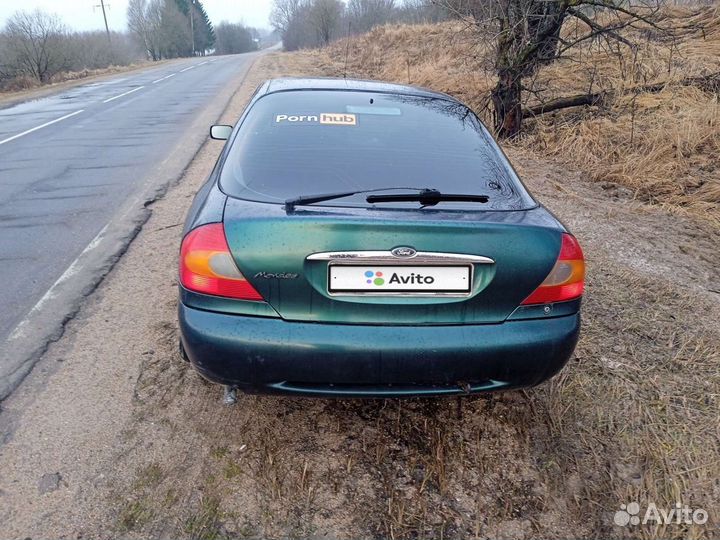 Ford Mondeo 1.8 МТ, 1997, 269 000 км
