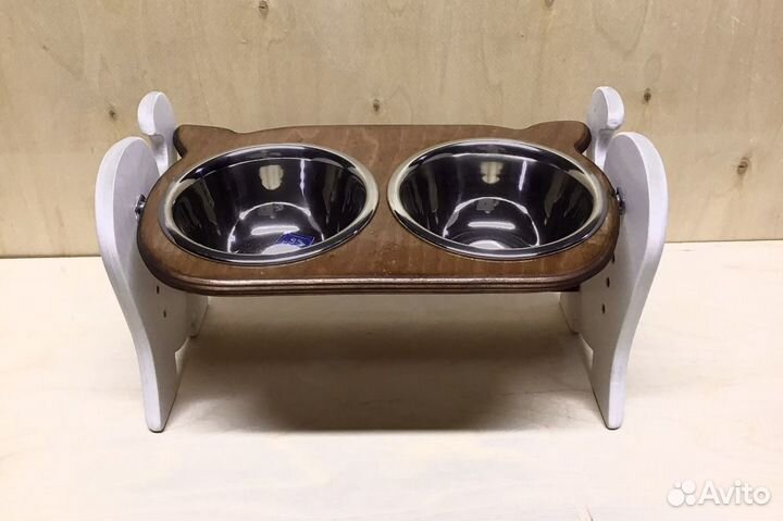 Кормушка для кошек и собак