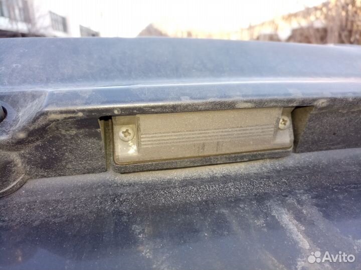 Подсветка номера Mitsubishi Carisma