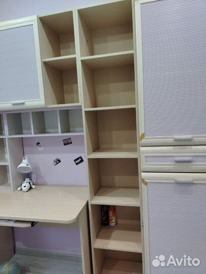 Мебельный гарнитур в детскую