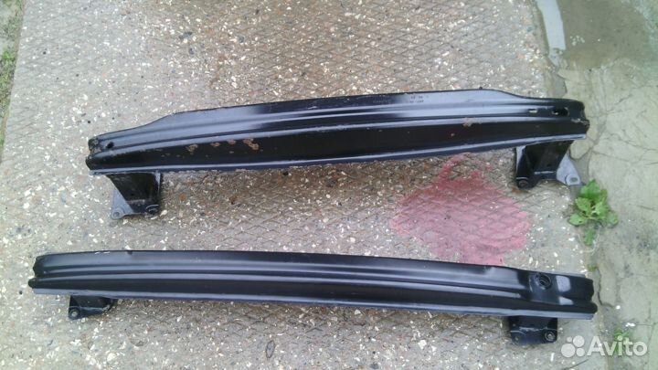 Усилители переднего и заднего бампера VW