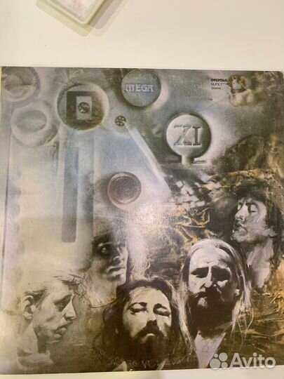 LP.Omega – XI - 1982