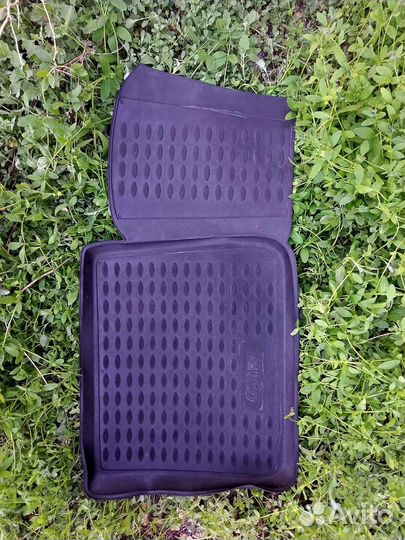 Комплект резиновых ковриков для toyota camry 40