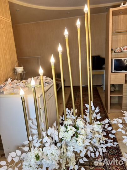 Напольный подсвечник