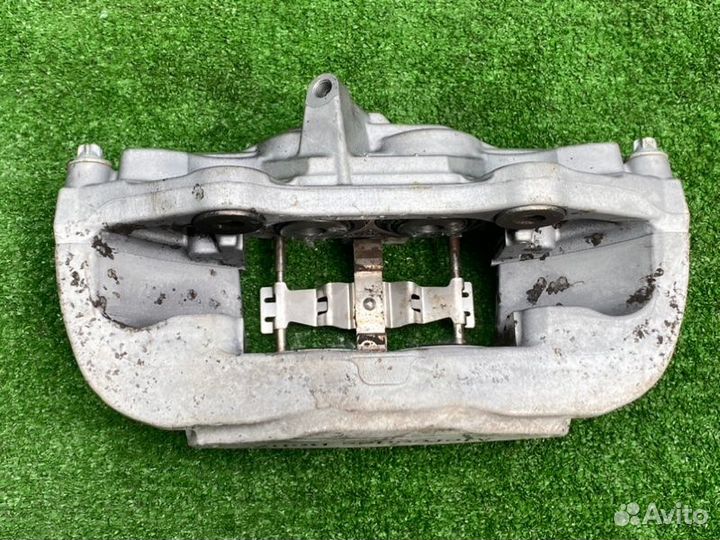 Суппорт тормозной передний правый Mercedes-Benz