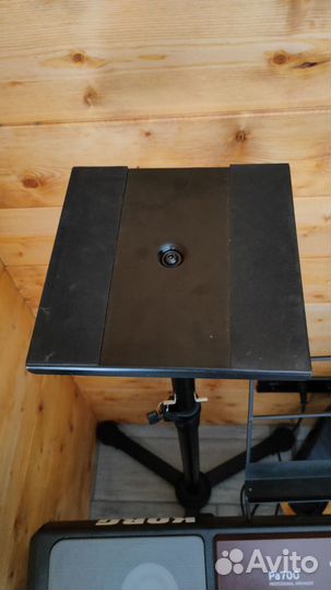 2 Колонки JBL lsr 308