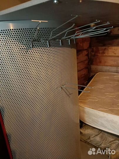 Полка для канцтоваров