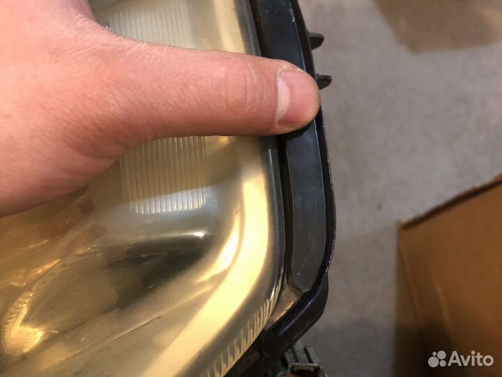 Фара левая Nissan Cube