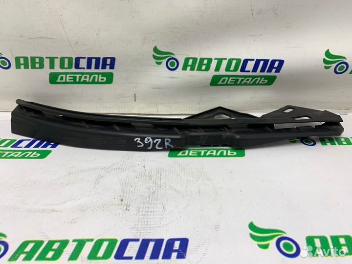 Кронштейн фары передний правый Volvo V50 B4184S11