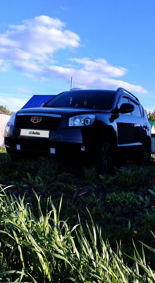 Geely Emgrand X7: фото владельца
