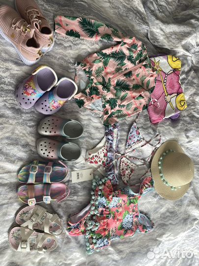 Tommy Hilfiger купальник 7лет