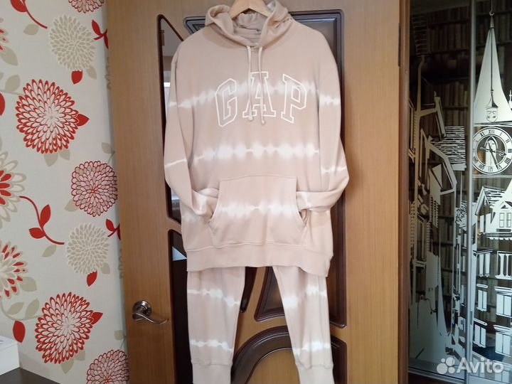 Спортивный костюм