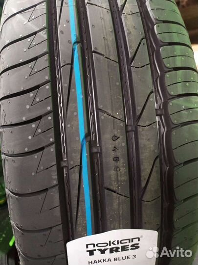 Nokian Tyres Hakka Blue 3 215/50 R17