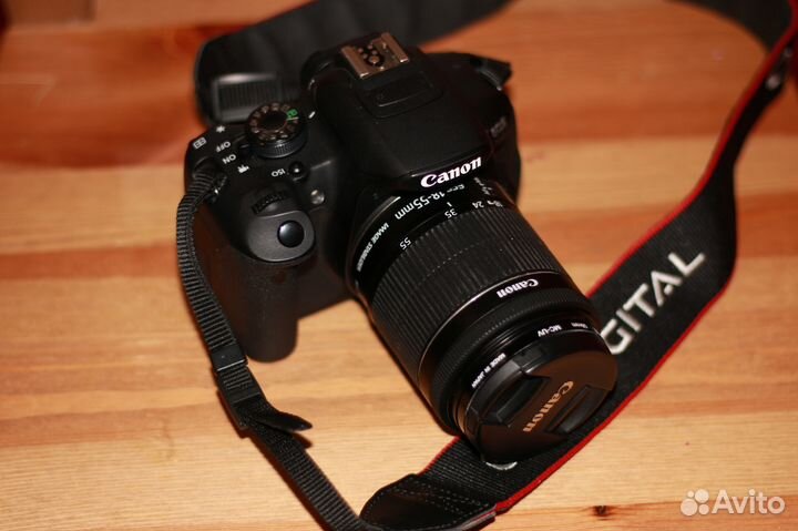 Canon 700D