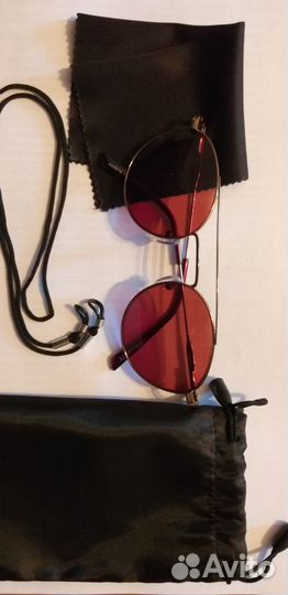 Очки солнцезащитные