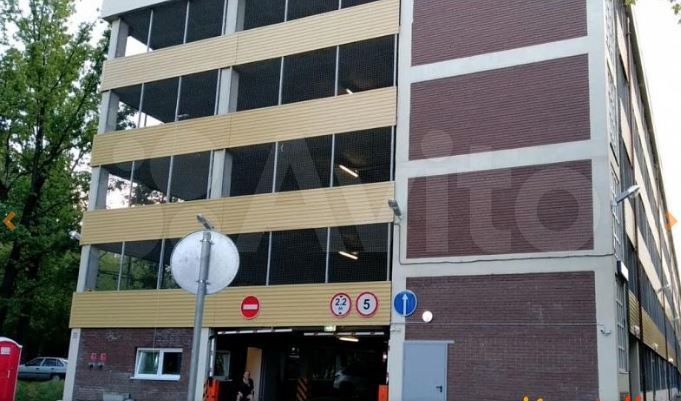 Машиноместо, 18 м²