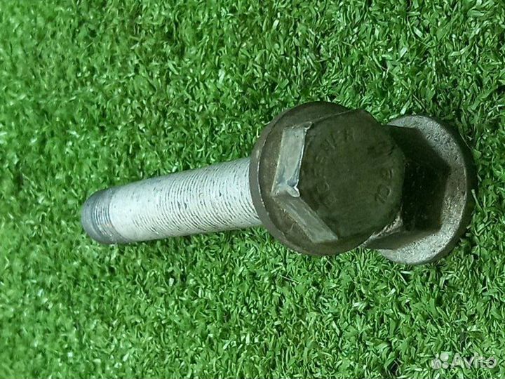 Болт подвески передний Land Rover Range Rover L322