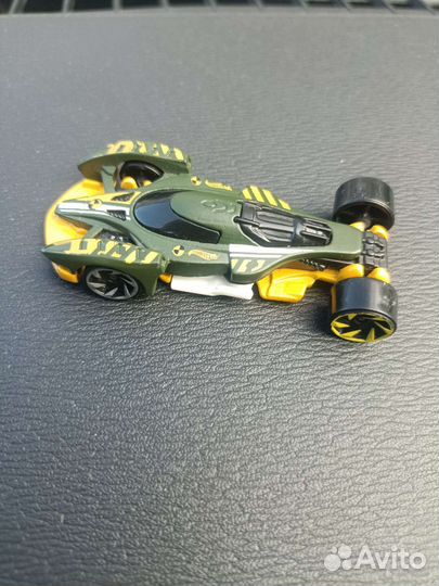 Автомобиль спорткар