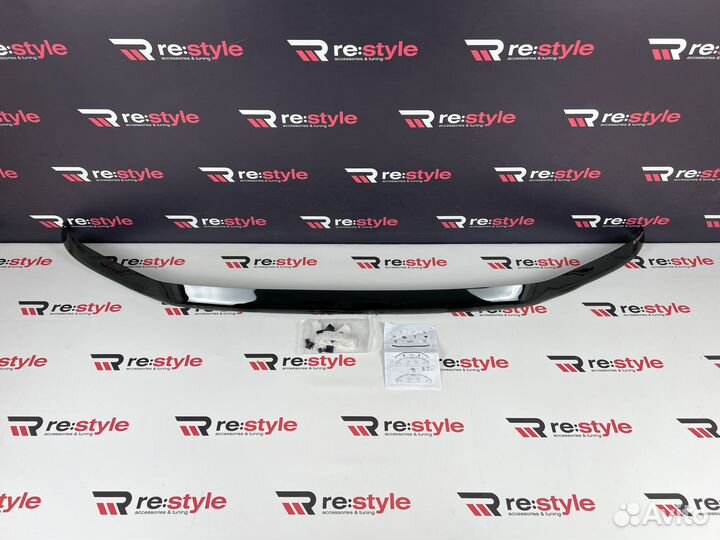 Дефлектор капота Cruiser 300 Оригинал