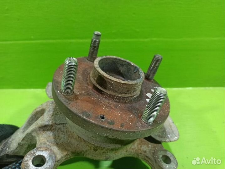 Кулак поворотный передний левый Chevrolet Lacetti