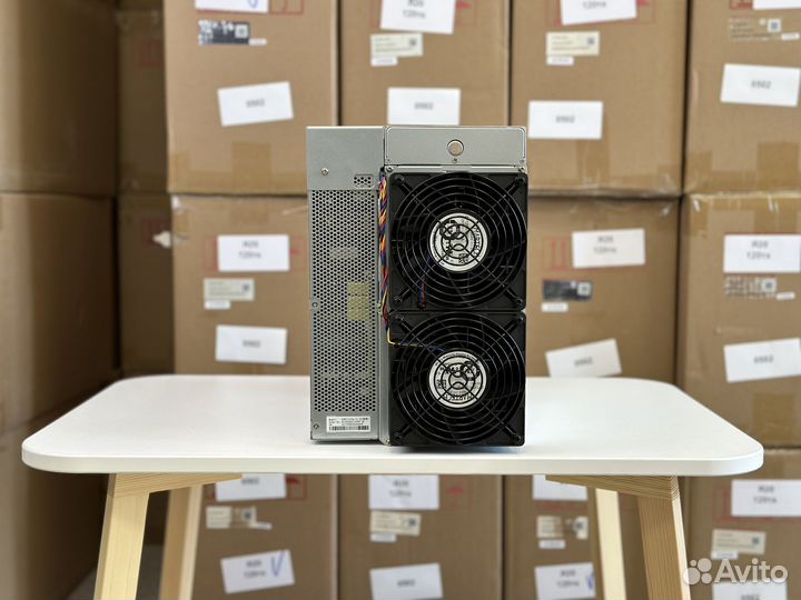 Bitmain Antminer S21 200Th Мощные Майнеры