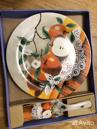 Тортница с лопаткой керамика новая cozy home