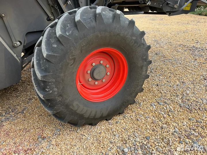 Комбайн Claas Lexion, 2023