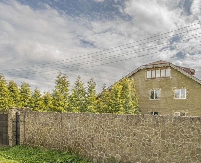 Дом 200 м² на участке 10 сот.