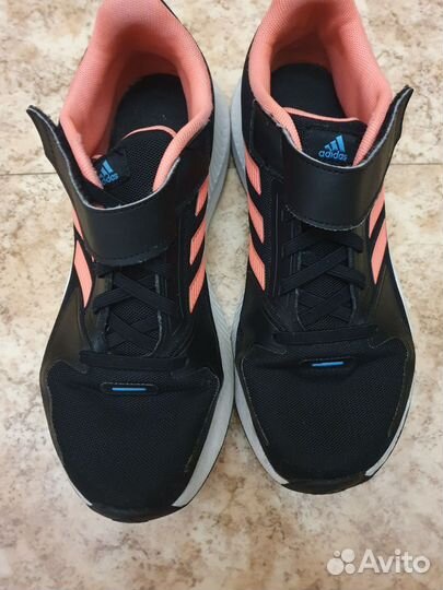 Кроссовки Adidas оригинал 38