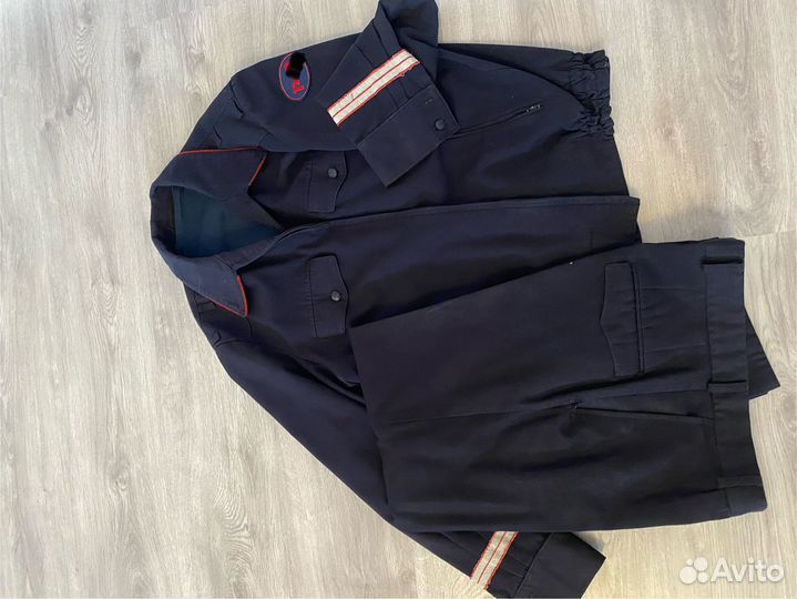 Костюм помощника машиниста