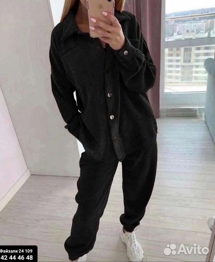Костюм женский