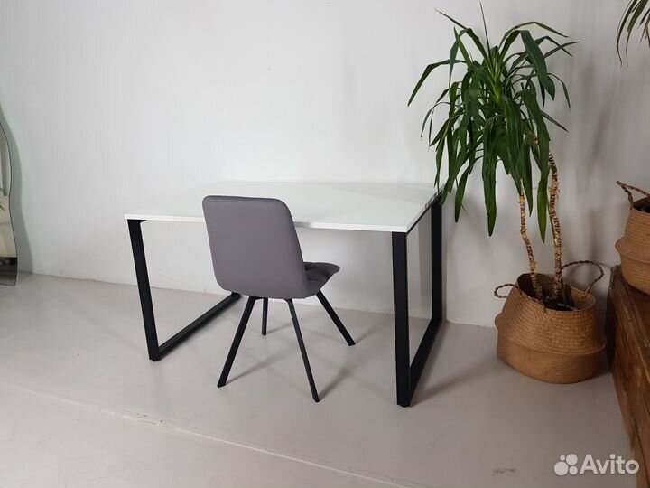 Письменный стол Лофт 140*80 см. Черные ножки