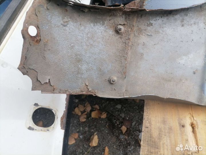 Правое крыло Ауди 200